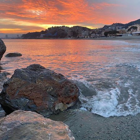 Il nido sui tetti Albisola Superiore Exterior foto